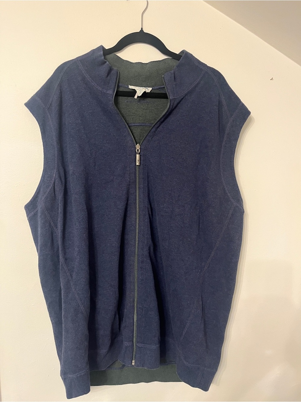 Reversible Navy and Green Zip-Front Sleeveless Fleece Vest